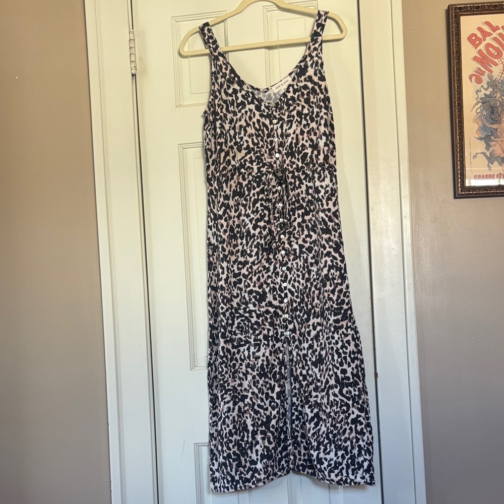 Leopard Print Sleeveless Maxi Dress